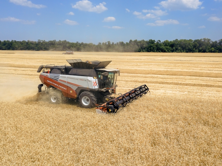 Комбайн TORUM 785 признан лучшей сельхозмашиной России 