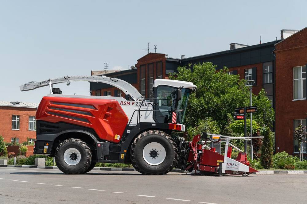 F 2750: Новый лидер кормозаготовки F 2750: Новый лидер кормозаготовки