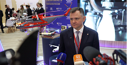 Юрий Слюсарь: «На ПМЭФ-2025 Ростовская область заключила соглашений почти на 210 млрд рублей» Юрий Слюсарь: «На ПМЭФ-2025 Ростовская область заключила соглашений почти на 210 млрд рублей»