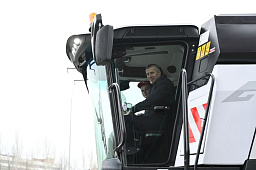 Глава Администрации Президента Беларуси посетил Ростсельмаш